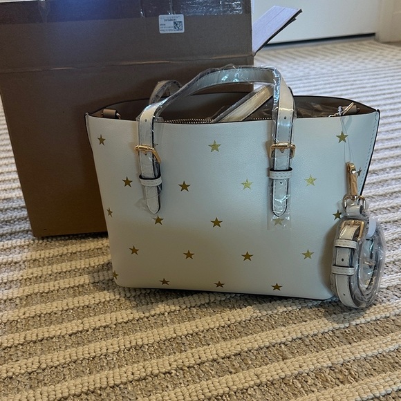 Gold Star Patterned White Handbag - Picture 2 of 5